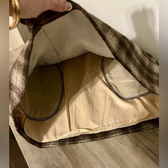 Amazon Plaid Brown Skirt with Side Pockets Size S - Picture 4 of 5